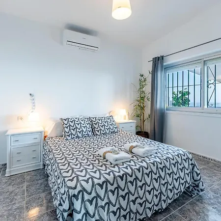 797 Rentals- Pertuch- Increible Con Vista Y Piscina Vila