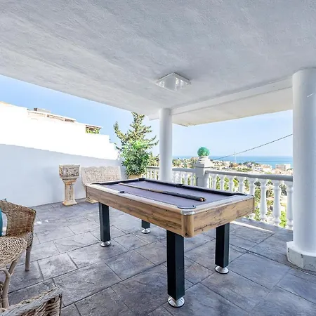 797 Rentals- Pertuch- Increible Con Vista Y Piscina Villa